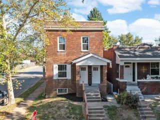Foreclosed Home - 3459 ALBERTA ST, 63118