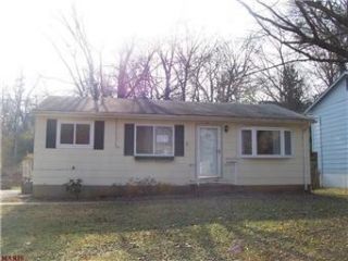 Foreclosed Home - 834 N FOREST AVE, 63119