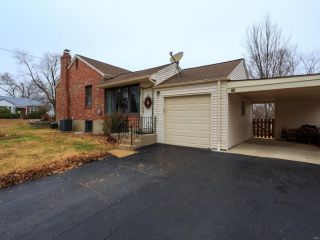 Foreclosed Home - 828 COLEBROOK DR, 63119