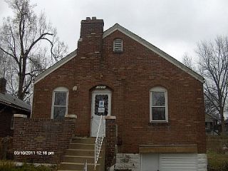 Foreclosed Home - 3811 OAKRIDGE BLVD, 63121