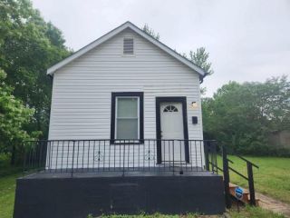 Foreclosed Home - 2144 CHERRY AVE, 63121