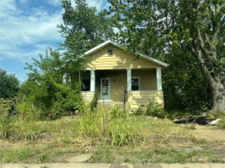 Foreclosed Home - List 100809498