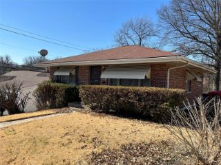Foreclosed Home - 4731 NELSON DR, 63121