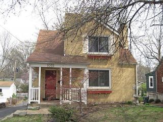 Foreclosed Home - 1032 N WOODLAWN AVE, 63122