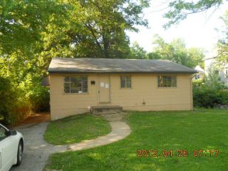 Foreclosed Home - 350 E CLINTON PL, 63122