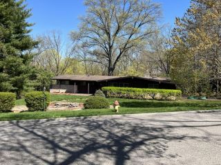 Foreclosed Home - 177 HORSESHOE DR, 63122