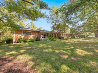 Foreclosed Home - 509 GASCONY WAY, 63122