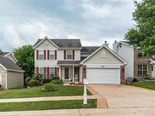 Foreclosed Home - 9329 SOUTHTOWNE FARMS DR, 63123