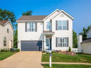 Foreclosed Home - 10905 CEDARBERRY PL, 63123