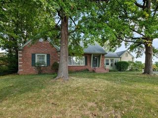 Foreclosed Home - 7009 S ROCK HILL RD, 63123