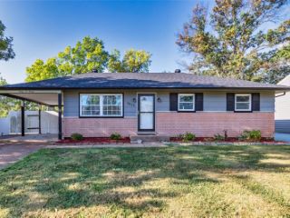 Foreclosed Home - 9520 MARBOB DR, 63123
