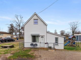 Foreclosed Home - 419 LITTLE BROADWAY ST, 63125