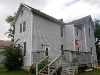 Foreclosed Home - 9916 LINN AVE, 63125