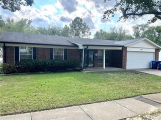 Foreclosed Home - 4052 MARCHI DR, 63125