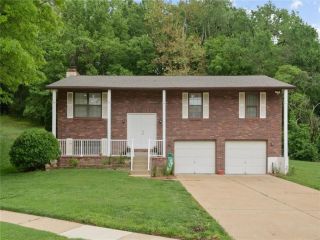 Foreclosed Home - 4645 SIENNA HILLS PL, 63128