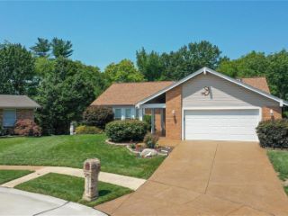 Foreclosed Home - 4962 THEISS MEADOWS DR, 63128