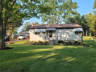 Foreclosed Home - 4849 OAKBRIER DR, 63128