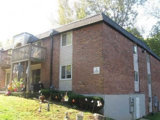 Foreclosed Home - 2812 Black Forest Dr, 63129