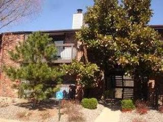 Foreclosed Home - 3103 Broken Oak Dr Apt F, 63129