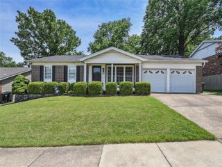 Foreclosed Home - 2366 WHITSHIRE DR, 63129