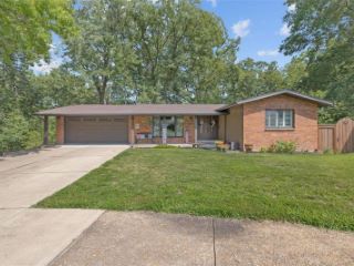 Foreclosed Home - 4577 BLYTHDALE DR, 63129