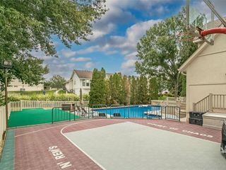 Foreclosed Home - List 100872839