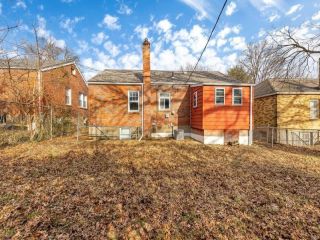 Foreclosed Home - 7608 LYNN AVE, 63130