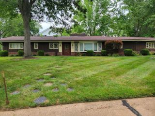 Foreclosed Home - 1306 FAWNVALLEY DR, 63131
