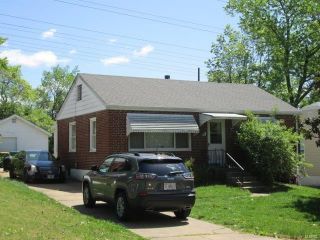 Foreclosed Home - 7513 HAYWOOD DR, 63133