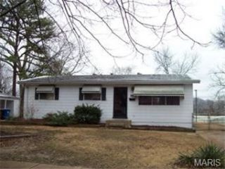 Foreclosed Home - 1012 FORESTWOOD DR, 63135