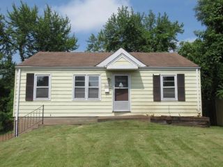 Foreclosed Home - 445 Jehling Dr, 63135