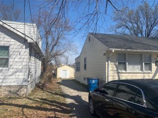 Foreclosed Home - 829 ABSTON AVE, 63135
