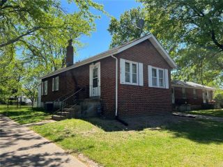Foreclosed Home - 7716 WOODSTOCK RD, 63135