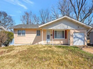 Foreclosed Home - 54 FORESTWOOD DR, 63135