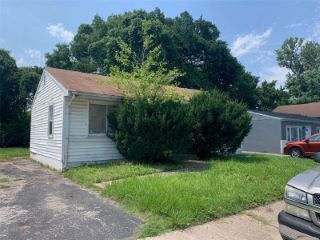 Foreclosed Home - 481 MUELLER AVE, 63135