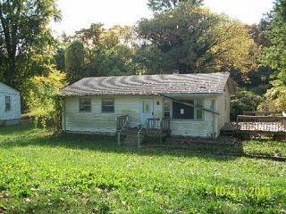 Foreclosed Home - 2610 REDMAN RD, 63136