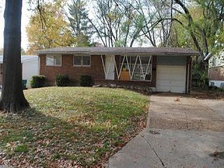 Foreclosed Home - 10225 EDGEFIELD DR, 63136