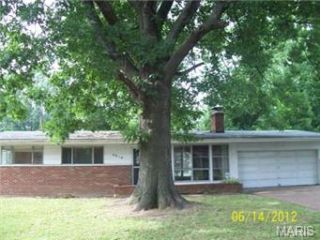 Foreclosed Home - 2214 VORHOF DR, 63136