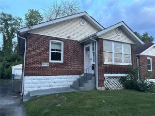 Foreclosed Home - 8336 COLLEGE AVE, 63136