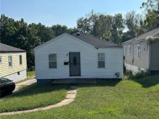 Foreclosed Home - 7104 IDLEWILD AVE, 63136