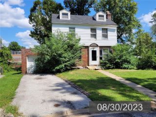 Foreclosed Home - 8842 SHADY GROVE AVE, 63136