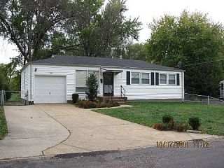Foreclosed Home - 706 KELVIN DR, 63137