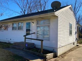 Foreclosed Home - 372 CAMERON RD, 63137