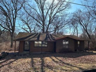Foreclosed Home - 1302 COBURG LANDS DR, 63137