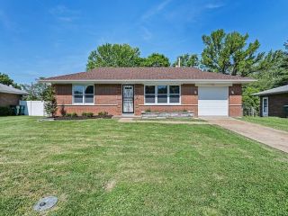 Foreclosed Home - 9917 NORWICH DR, 63137