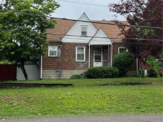 Foreclosed Home - 535 CHAMBERS RD, 63137