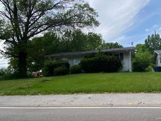Foreclosed Home - 10501 LILAC AVE, 63137
