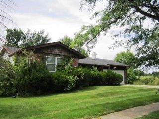 Foreclosed Home - 832 BRIARBRAE DR, 63138