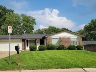 Foreclosed Home - 11870 HIDDEN LAKE DR, 63138
