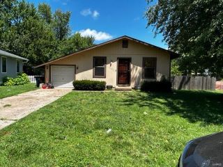 Foreclosed Home - 1101 REALE AVE, 63138